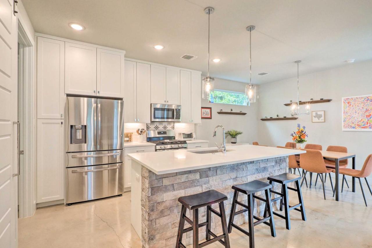 Gorgeous Georgetown Home, Walk To The Square! Екстериор снимка