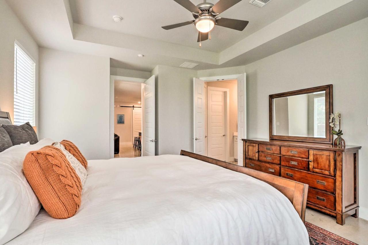 Gorgeous Georgetown Home, Walk To The Square! Екстериор снимка