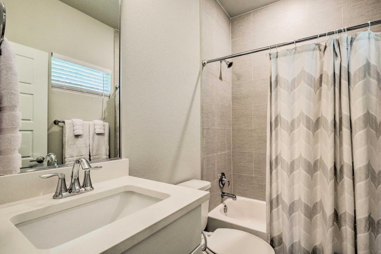 Gorgeous Georgetown Home, Walk To The Square! Екстериор снимка