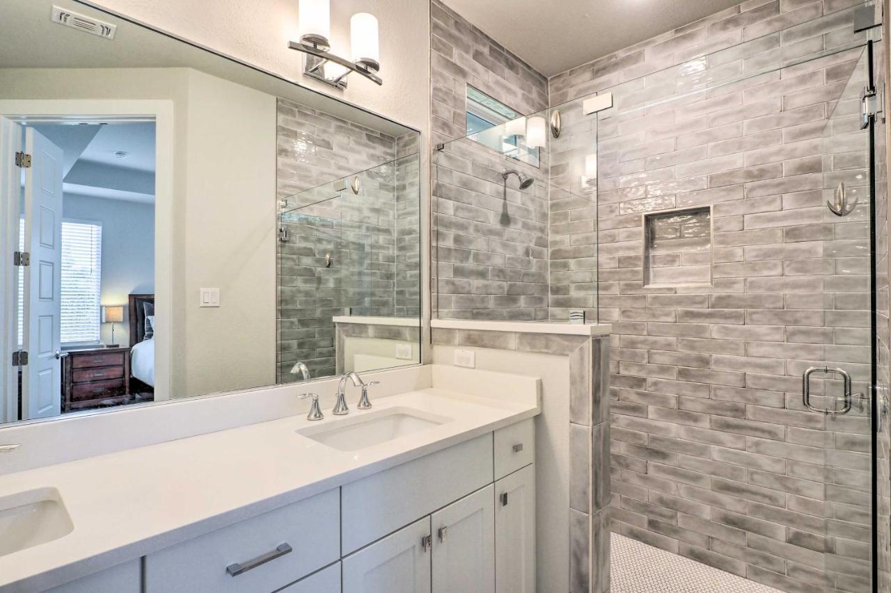 Gorgeous Georgetown Home, Walk To The Square! Екстериор снимка