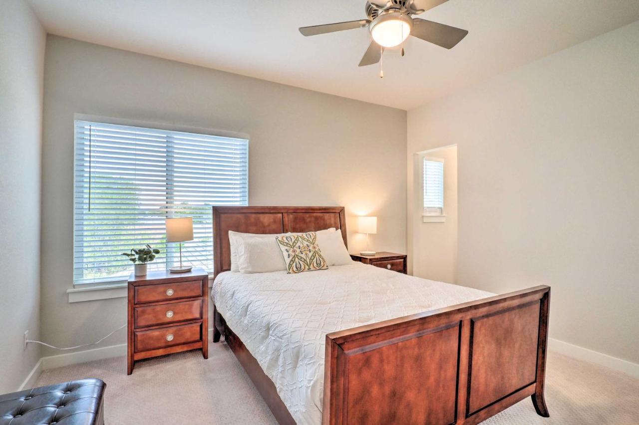 Gorgeous Georgetown Home, Walk To The Square! Екстериор снимка