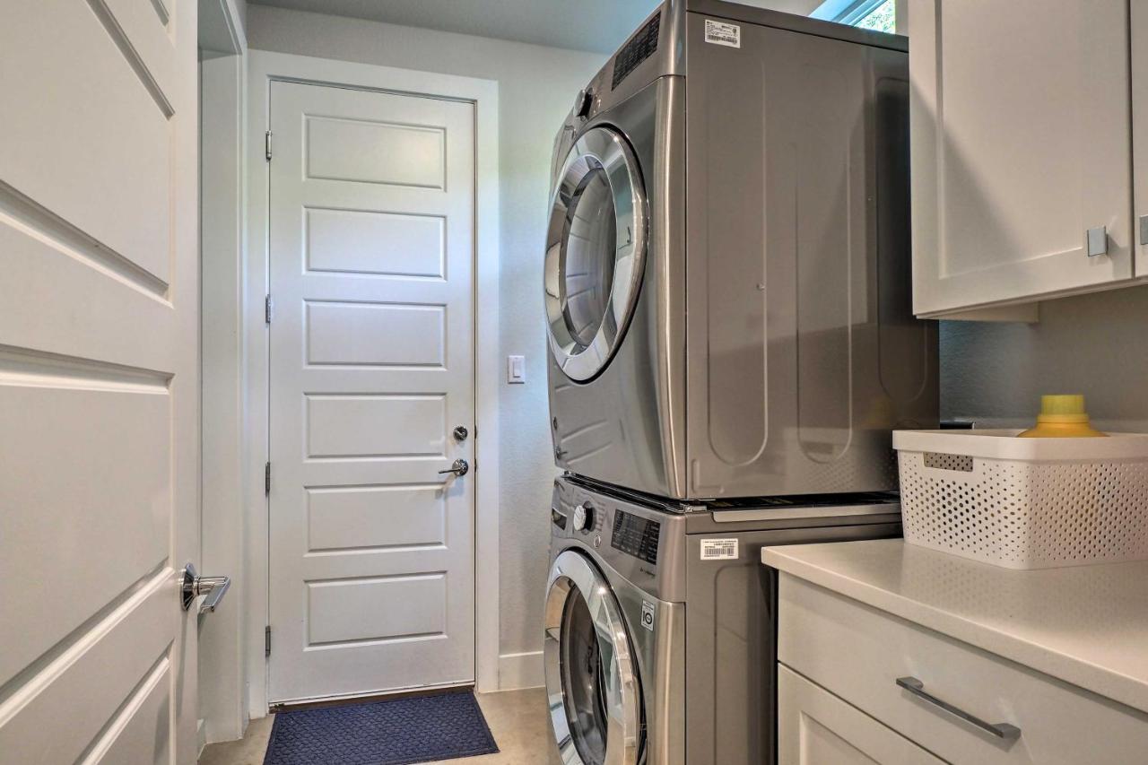 Gorgeous Georgetown Home, Walk To The Square! Екстериор снимка